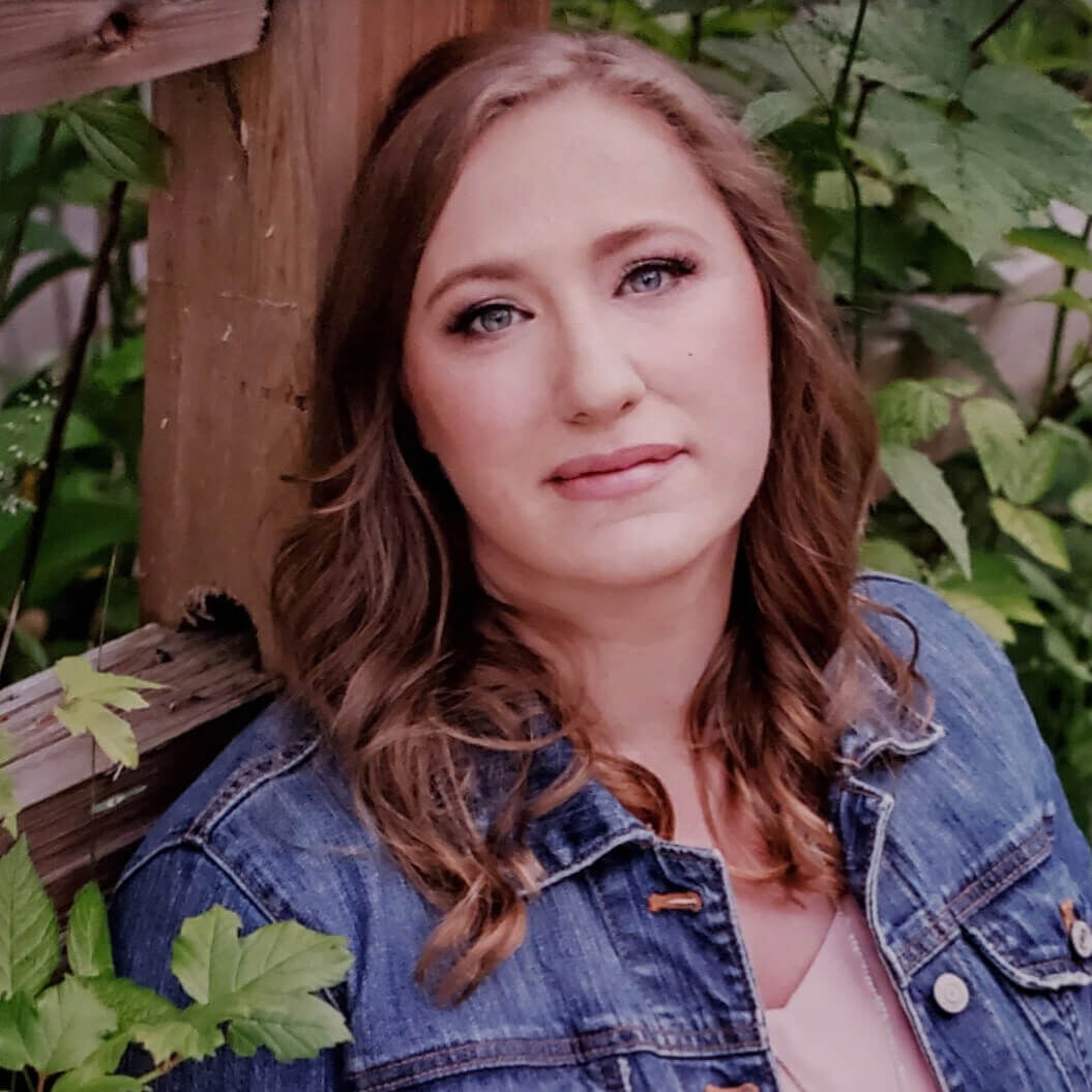 Alicia Burns portrait photo